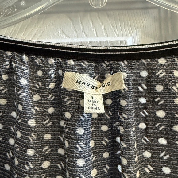 Max Studio Long Sleeve Blouse with Scrunchy Sleeves SzL - Picture 5 of 5